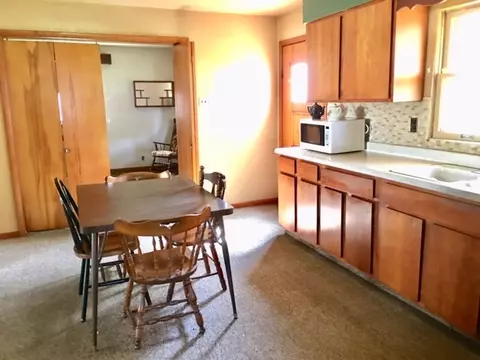 842 S 3rd Ave, Canton, IL 61520 photo 21