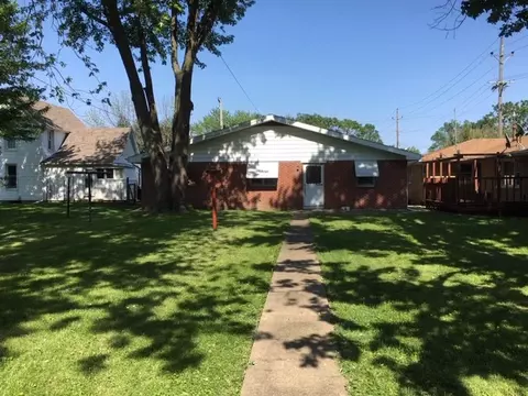 842 S 3rd Ave, Canton, IL 61520 photo 6