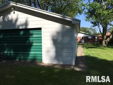 842 S 3rd Ave, Canton, IL 61520 photo 7