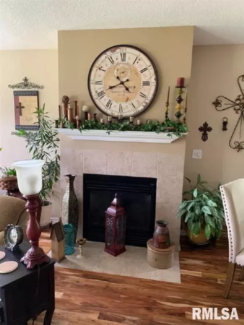 1064 Willow Rd, Macomb, IL 61455 photo 5
