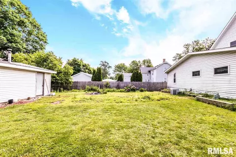 507 E 3rd St, Delavan, IL 61734 photo 24