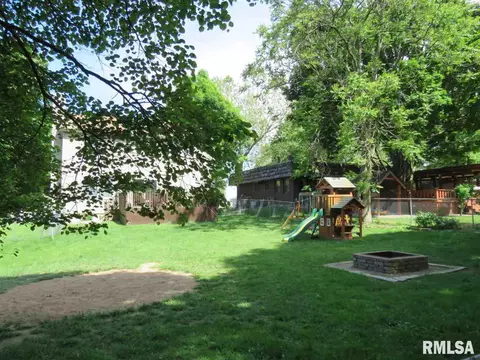 504 S Henry St, Eureka, IL 61530 photo 31