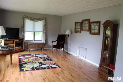1620 Adams Rd, Eureka, IL 61530 photo 8