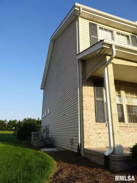 10904 N Crestpointe Ln, Dunlap, IL 61525 photo 35
