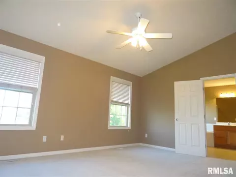 10904 N Crestpointe Ln, Dunlap, IL 61525 photo 14