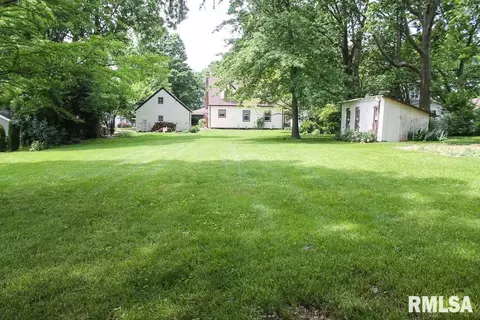 201 S Hamilton, Eureka, IL 61530 photo 35