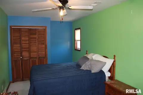 426 E Walnut St, Washburn, IL 61570 photo 25