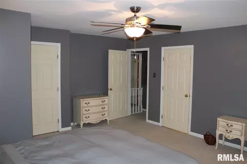 426 E Walnut St, Washburn, IL 61570 photo 22