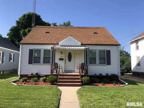 649 E Chestnut St, Canton, IL 61520 photo 1