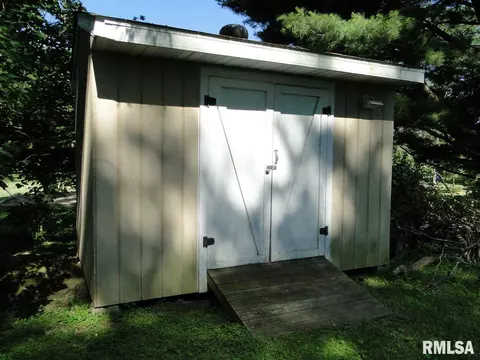 108 Jana Rd, Macomb, IL 61455 photo 22