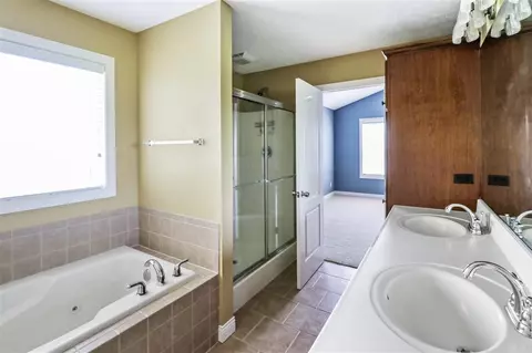 11020 N Crestpointe Ln, Dunlap, IL 61525 photo 22