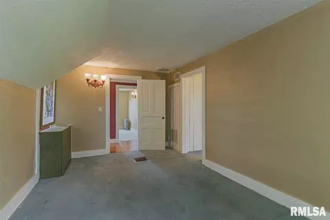 200 E Kauffman St, Congerville, IL 61729 photo 25