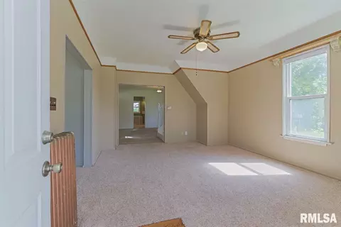 200 E Kauffman St, Congerville, IL 61729 photo 4