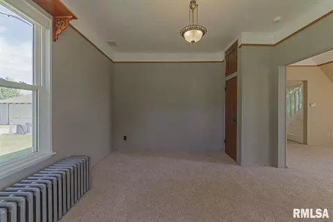 200 E Kauffman St, Congerville, IL 61729 photo 8