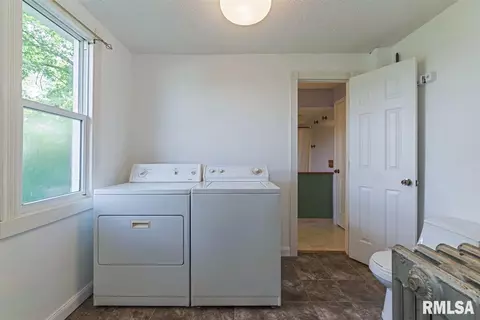 200 E Kauffman St, Congerville, IL 61729 photo 17