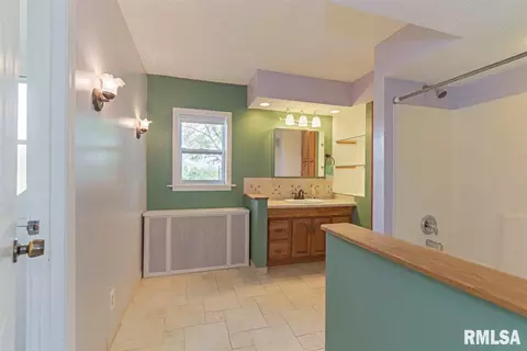 200 E Kauffman St, Congerville, IL 61729 photo 22