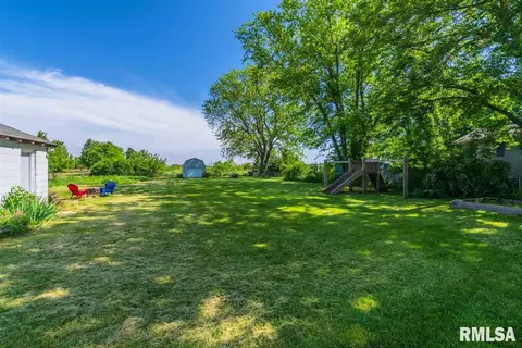 200 E Kauffman St, Congerville, IL 61729 photo 3