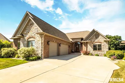 8801 N Westpoint Ct, Edwards, IL 61528 photo 2