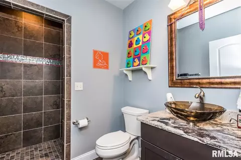 8801 N Westpoint Ct, Edwards, IL 61528 photo 30