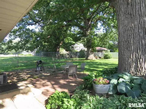 402 W Maple Dr, Eureka, IL 61530 photo 20