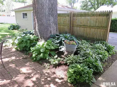 402 W Maple Dr, Eureka, IL 61530 photo 19