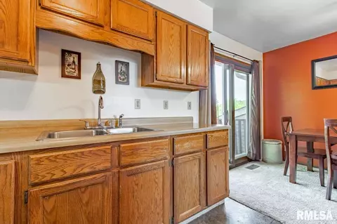 208 Pine Cir, Eureka, IL 61530 photo 20