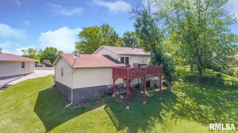 208 Pine Cir, Eureka, IL 61530 photo 6