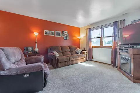 208 Pine Cir, Eureka, IL 61530 photo 10