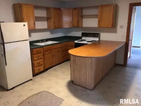 324 W Carroll St, Macomb, IL 61455 photo 7