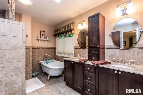 700 Bayside Dr, Germantown Hills, IL 61548 photo 20