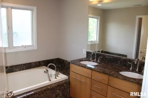 2129 W Liams Way, Dunlap, IL 61525 photo 18