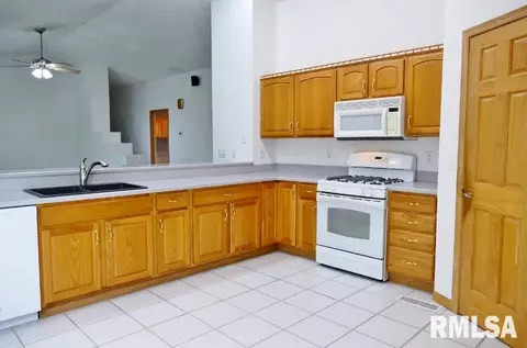 10288 W Lake Camelot Dr, Mapleton, IL 61547 photo 12