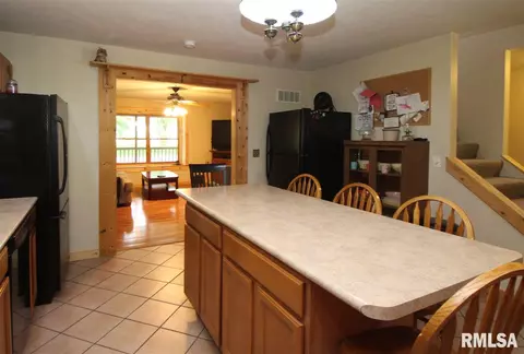 205 Starr Ct, Washington, IL 61571 photo 9
