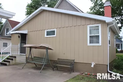 609 Custer Pl, Canton, IL 61520 photo 5