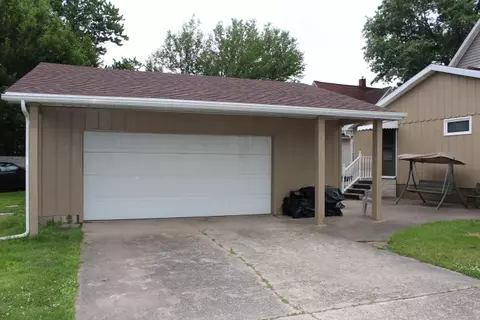 609 Custer Pl, Canton, IL 61520 photo 34