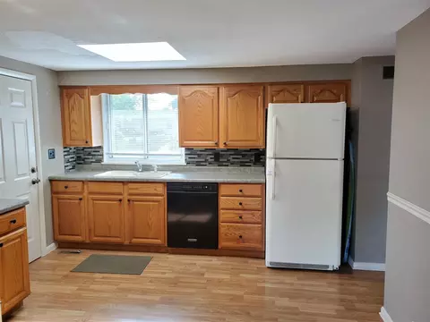 208 Jo Ave, Germantown Hills, IL 61548 photo 5