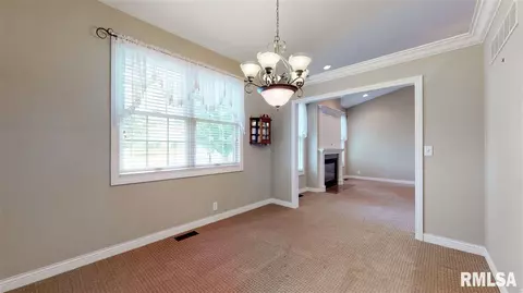 5121 S Cameron Ln, Mapleton, IL 61547 photo 11