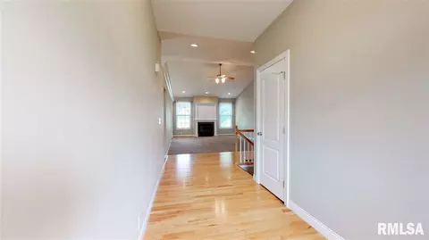 5121 S Cameron Ln, Mapleton, IL 61547 photo 3