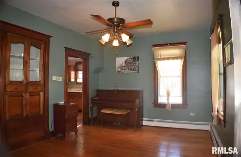 519 E Ash St, Canton, IL 61520 photo 20