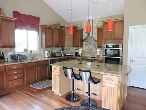 6700 N Buckeye Dr, Edwards, IL 61528 photo 2