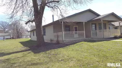 345 S Main St, Canton, IL 61520 photo 1