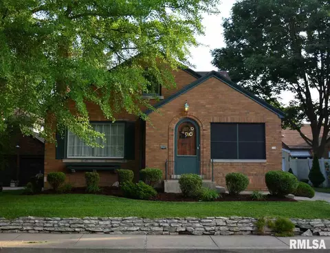 118 N Kickapoo Ter, Peoria, IL 61604 photo 1
