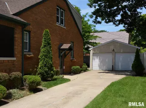 118 N Kickapoo Ter, Peoria, IL 61604 photo 3