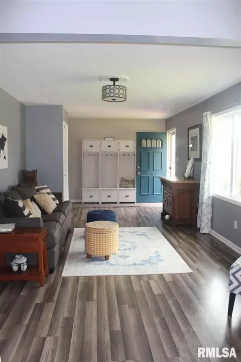 851 W Chase St, Macomb, IL 61455 photo 5