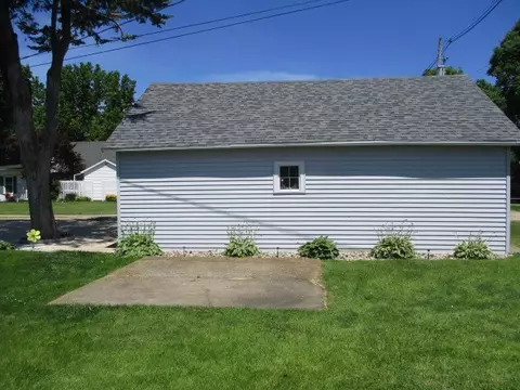 512 Main St, Henry, IL 61537 photo 27