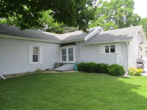 512 Main St, Henry, IL 61537 photo 30
