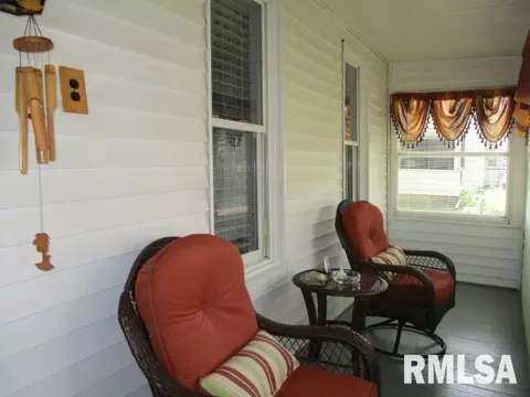 512 Main St, Henry, IL 61537 photo 17