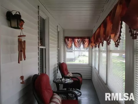 512 Main St, Henry, IL 61537 photo 18