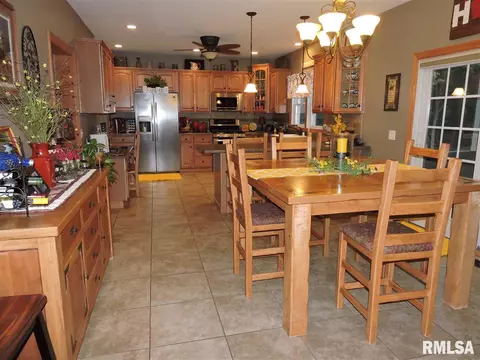 1201 Stacy Ln, Macomb, IL 61455 photo 15