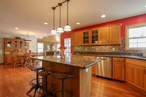842 Banta Rd, Metamora, IL 61548 photo 13